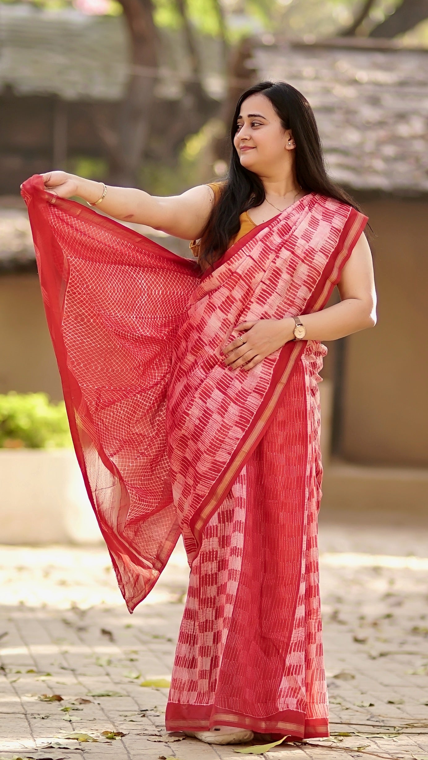 pallu details of red chanderi cotton silk saree 